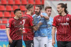 3. Liga - FC Ingolstadt 04 - TSV 1860 München - Streit zwischen Tobias Schröck (21, FCI) Mölders Sascha (9, 1860)