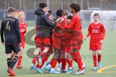 U 14 (C-Jun.) Förderliga BuLi/NLZ -  Saison 2021/2022 - FC Ingolstadt 04 - FC Bayern München -Der 3:0 Führungstreffer durch Elem Apemegno rot FCI - jubel - Foto: Meyer Jürgen