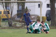 Kreisklasse - Saison 2024/25- TSV Großmehring - FC Geisenfeld - Der 2:2 Ausgleichstreffer durch Lukas Kellermann grün Geisenfeld - jubel - Foto: Meyer Jürgen