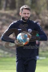 Fussball - Kreisliga - FC Gerolfing - SV Karlshuld - Christian Träsch Fc Gerolfing beim warm machen - Foto: Meyer Jürgen