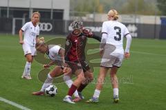 DFB Pokal - Frauen - Saison 2025/26 - FC Ingolstadt 04 Frauen - 1. FC Nürnberg - Jenny Beyer (Nr.8 - FC Ingolstadt Frauen I) - Polaskova Aneta rot Nürnberg - Fritzberg Teresa (Nr.3 - FC Ingolstadt Frauen I) - Foto: Meyer Jürgen