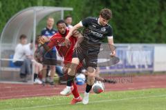 Bezirksliga - Saison 2025/26 - FC Fatih Ingolstadt - TSV Rohrbach - Maximilian Merkl schwarz Rohrbach - Bright Aikhionbare rot Fatih   - Foto: Meyer Jürgen