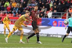 3. Liga; FC Ingolstadt 04 - SG Dynamo Dresden; Lukas Fröde (34, FCI) Herrmann Luca (19 DD)