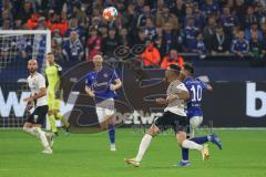 2.BL; FC Schalke 04 - FC Ingolstadt 04; Nassim Boujellab (8, FCI) Zalazar Rodrigo (10 S04)
