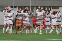 2. Bundesliga Frauen - Saison 2025/26 - FC Ingolstadt 04 Frauen - FSV Mainz - Abklatschen vor dem Spiel - XXXXX - Foto: Meyer Jürgen