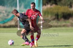 Kreisklasse - Saison 2023/2024 -SV Zuchering - SV Oberstimm - Julian Weidinger schwarz Oberstimm - Lukas Högele rot Zuchering - Foto: Meyer Jürgen