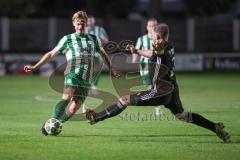 Landesliga - Saison 2025/26 - SV Manching - SSV Niedersonthofen - Rainer Meisinger (Nr.8 - SV Manching) - Lukas Mayr schwarz Niedersonthofen - Foto: Meyer Jürgen