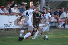 Landesliga - Saison 2026/27 - SV Manching - VFR Neuburg - Luca Oehler (Nr.3 - SV Manching) - Beran Leon weiss Neuburg #9  - Foto: Meyer Jürgen