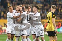 3. Liga; Dynamo Dresden - FC Ingolstadt 04; Tor Jubel Treffer Fallrückzieher Pascal Testroet (37, FCI) 1:2 Führung, Marcel Costly (22, FCI) Mladen Cvjetinovic (19, FCI) Benjamin Kanuric (8, FCI) Max Besuschkow (17, FCI) Simon Lorenz (32, FCI)