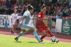 2. Frauen-Bundesliga - Saison 2021/2022 - FC Ingolstadt 04 - Bor. Bocholt - Slipcevic Ivana (#23 FCI) - Oliveira Leite #17 blau Bocholt - Foto: Meyer Jürgen