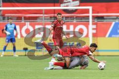 3. Liga; FC Ingolstadt 04 - SSV Jahn Regensburg; Zweikampf Kampf um den Ball Berkay Öztürk (39 FCI) Wurm Leopold (37 SSV)