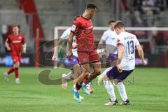 3. Liga; FC Ingolstadt 04 - Erzgebirge Aue; Zweikampf Kampf um den Ball Marcel Costly (22, FCI) Majetschak Erik (13 Aue)