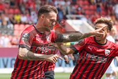 3. Fußball-Liga - Saison 2022/2023 - FC Ingolstadt 04 - SpVgg Bayreuth - Der 1:0 Führungstreffer durch Patrick Schmidt (Nr.9 - FCI) - Jubel - Jalen Hawkins (Nr.20 - FCI) - Foto: Meyer Jürgen