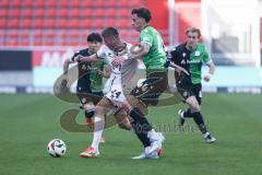 3. Liga; FC Ingolstadt 04 - Hannover 96 II; Zweikampf Kampf um den Ball Gustav Christensen (24, FCI) Wallner Lukas (44 H96) Matsuda Hayate (3 H96)