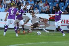 3.Liga - Saison 2022/2023 - VFL Osnabrück - FC Ingolstadt 04 -Pascal Testroet (Nr.37 - FCI). Maxwell Gyamfi (Nr.4 - VFL Osnabrück) -  Foto: Meyer Jürgen