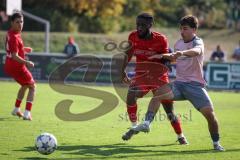 Kreisliga - Saison 2026/27 - SV Zuchering - VFB Eichstätt II - Niklas Matzel rosa Eichstätt II  - Glenn Heicappell rot Zuchering - Foto: Meyer Jürgen