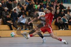 Lotto Bayern Hallencup - Saison 2024/25 - Türkisch SV Ingolstadt - TSV Ober./Unterhaunstadt- Fabio Udella grau Ober./Unterhaunstadt  - Enis Kuqanaj rot Türkisch - Foto: Meyer Jürgen