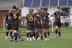 Kreisklasse - Saison 2025/26- TSV Großmehring - ST Scheyern - Der 0:1 Führungstreffer durch Leon Huber schwarz Scheyern - jubel - Foto: Meyer Jürgen