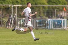 Kreisliga - Saison 2025/26- SV Karlskron - SV Kasing - Der 0:2 Führungstreffer durch Leon Hagen weiss Kasing - jubel - XXXXX - Foto: Meyer Jürgen