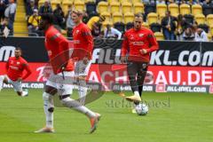 3.Liga - Saison 2022/2023 - Dynamo Dresden - FC Ingolstadt 04 - Patrick Schmidt (Nr.9 - FCI) - beim warm machen - Foto: Meyer Jürgen