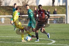 3. Liga; Testspiel; SpVgg Greuther Fürth - FC Ingolstadt 04 - Torchance Daouda Beleme (9, FCI) Schaffran Leon (25 SpVgg) Dietz Maximilian (33 SpVgg)