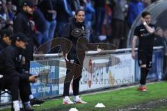 Toto Pokal; FC Sportfreunde Schwaig - FC Ingolstadt 04; an der Seitenlinie, Spielerbank regt sich auf Cheftrainerin Sabrina Wittmann (FCI)