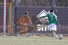 U19 - Nachwuchsliga -  - Saison 2024/25 - FC Ingolstadt 04 - 1. FC Schweinfurth - David Klein Torwart FCI pariert vor Nicklas Schusser grün Schweinfurth  - XXXXX - Foto: Meyer Jürgen