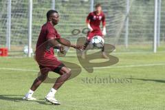 3. Liga; FC Ingolstadt 04 - Trainingsauftakt nach Sommerpause; Neuzugang Obed Ugondu (17, FCI)