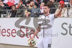 3. Liga; Rot-Weiss Essen - FC Ingolstadt 04; Einwurf Ryan Malone (16, FCI)