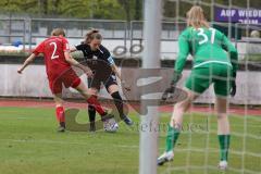 2. Fußball-Liga - Frauen - Saison 2022/2023 - FC Ingolstadt 04 - FFC Turbine Potsdam II - Villena Scheffler (Nr.28 - FCI Frauen) - König Amy rot #2 Potsdam - Lergenmüller Lesley Torwart Potsdam - Foto: Meyer Jürgen