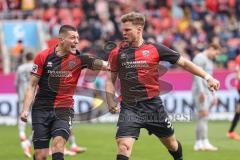 3. Liga; FC Ingolstadt 04 - FC Viktoria Köln; Tor Jubel Treffer Simon Lorenz (32, FCI) 1:0 Mladen Cvjetinovic (19, FCI)