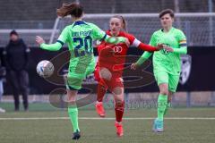 2. Fußball-Liga - Frauen - Saison 2022/2023 - FC Ingolstadt 04 - VFL Wolfsburg II - Alina Mailbeck (Nr.8 - FCI Frauen) - Brinkmann Carla grün #20 Wolfsburg - Foto: Meyer Jürgen