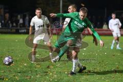2023_10_27 - Bezirksliga - Saison 2023/24 - SV Manching - TSV Gaimersheim - Fabian Neumayer (Nr.9 - SV Manching) - Nicolae Nechita (Nr.19 - Gaimersheim) - Foto: Meyer Jürgen