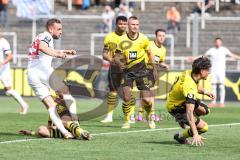 3. Liga; Borussia Dortmund II - FC Ingolstadt 04; Tor Jubel Treffer Ausgleich 1:1 David Kopacz (29, FCI) Guille Bueno (3 BVB2) Pfanne Franz (23 BVB2) Antonios Papadopoulos (18 BVB2) am Boden