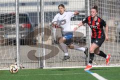 2. Bundesliga Frauen - Saison 2024/25 - FC Ingolstadt 04 Frauen - SC Sand - Wolski Lea (Nr.5 - FCI Frauen) - Klotz Sarah weiss Sand - Foto: Meyer Jürgen