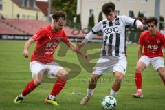 Bayernliga Nord - Saison 2026/27 - FC Ingolstadt 04 II - ASV Cham - Timo Hengmith (Nr.10 - FCI II) - Simon Haimerl rot Cham - Foto: Meyer Jürgen