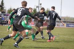 Kreisklasse - Saison 2025/26- TSV Gaimersheim II - SV Lippertshofen - Jonas Bienert grün Lippertshofen - Denis Janjic schwarz Gaimersheim - Foto: Meyer Jürgen