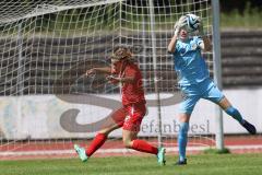 DFB - Pokal Frauen 1. Runde - Saison 2023/2024 - FC Ingolstadt 04 - FC Carl Zeiss Jena - Sarah Schauer (Nr.18 - FCI Frauen) mit einer Torchance - Janning Jasmin Torwart Jena - Foto: Meyer Jürgen