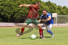 Testspiel - TSV Ingolstadt Nord - FC Augsburg II - Josef Deger rot Augsburg - Ensar Düzgün blau TSV Ingolstadt - Foto: Jürgen Meyer