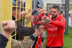 3.Liga - Saison 2022/2023 - TSV 1860 München - FC Ingolstadt 04 -  Das Spiel ist aus - Jubel  - Die Mannschaft bedankt sich bei den Fans -Tanzen - Pascal Testroet (Nr.37 - FCI) - Foto: Meyer Jürgen