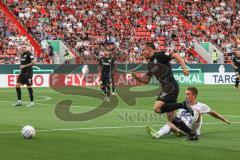 DFB Pokal; FC Ingolstadt 04 - SV Darmstadt 98; Dominik Franke (3 FCI) setzt sich durch