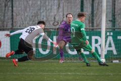 Bezirksliga - Saison 2025/26 - FC Gerolfing - SpVgg Altenerding - Lukas Achhammer (Nr.9 - FC Gerolfing) vergibt eine Torchance - Alexander Weiher weiss Altenerding - Lukas Loher TW Altenerding - Foto: Meyer Jürgen