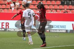 3. Fußball-Liga - Saison 2022/2023 - FC Ingolstadt 04 - SpVgg Bayreuth - Moussa Doumbouya (Nr.27 - FCI) enttäuscht nach einer vergebenen Torchance - - Foto: Meyer Jürgen