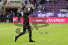 3.Liga - Saison 2022/2023 - Erzgebirge Aue - FC Ingolstadt 04 -  Cheftrainer Michael Köllner (FCI) bedankt sich bei den mitgereisten Fans - - Foto: Meyer Jürgen