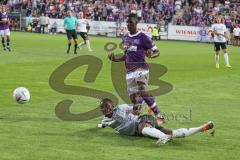 3.Liga - Saison 2022/2023 - VFL Osnabrück - FC Ingolstadt 04 - Hans Nunoo Sarpei (Nr.14 - FCI) - Maxwell Gyamfi (Nr.4 - VFL Osnabrück) - Foto: Meyer Jürgen