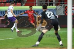 3. Liga; FC Ingolstadt 04 - Erzgebirge Aue; Torchance verpasst Marcel Costly (22, FCI) Zobel Tristan (25 Aue) Torwart Lord Louis (22 Aue)