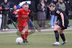 2. Fußball-Liga - Frauen - Saison 2022/2023 - FC Ingolstadt 04 - SC Freiburg II - Vanessa Haim (Nr.13 - FCI Frauen) - Axtmann  Alina schwarz Freiburg - Foto: Meyer Jürgen