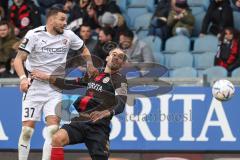 3. Liga; SV Wehen Wiesbaden - FC Ingolstadt 04; Zweikampf Kampf um den Ball Pascal Testroet (37, FCI) Mockenhaupt Sascha (4 SVW)