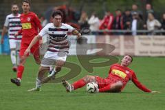 Kreisliga - Saison 2025/26- TSV Kösching - SV Kasing - Marius Magdic weiss Kasing - Johannes Tannwitz rot Kösching - Foto: Meyer Jürgen