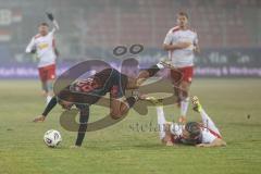 3. Liga; SSV Jahn Regensburg - FC Ingolstadt 04; Zweikampf Kampf um den Ball Marcel Costly (22, FCI) Seidel Nick (33 SSV)